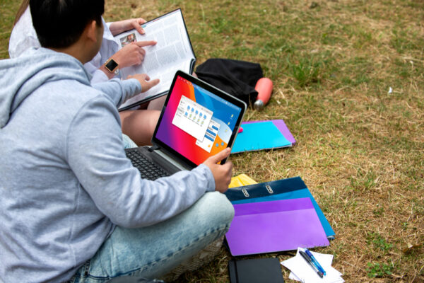 Must-Have Study Apps for Students 2025: Stay Organized and Smarter
